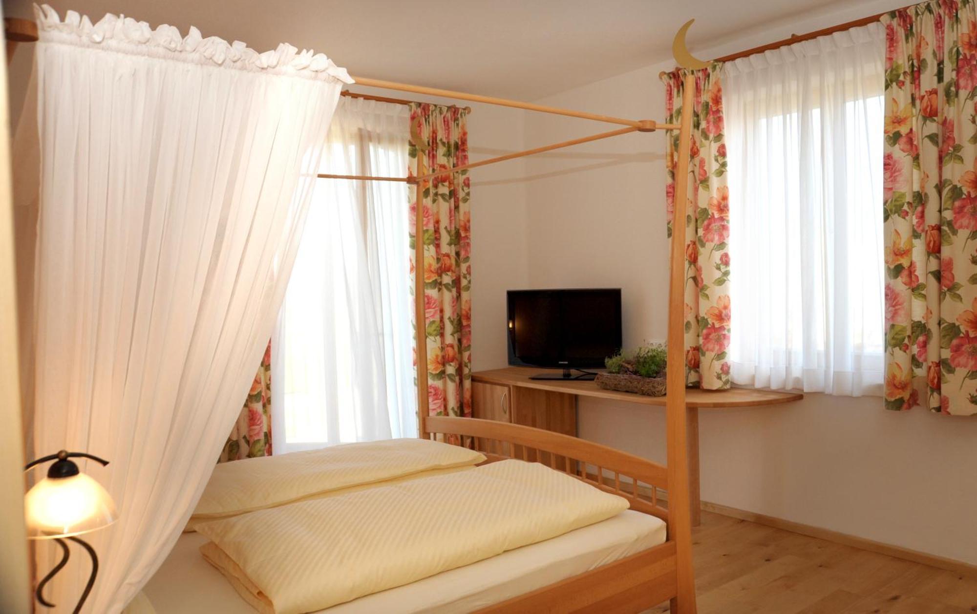 Naturhotel Goldene Zeit Georgenberg Buitenkant foto