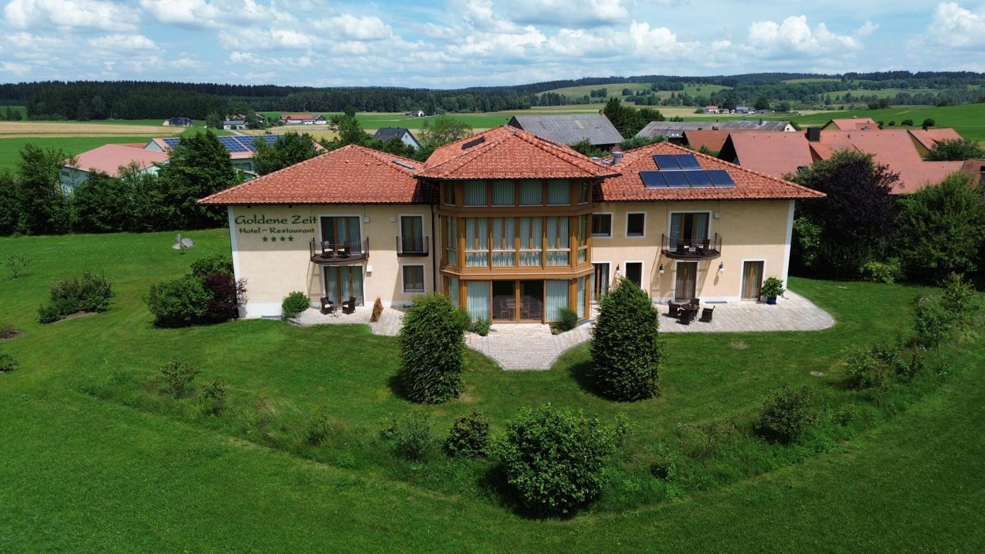 Naturhotel Goldene Zeit Georgenberg Buitenkant foto